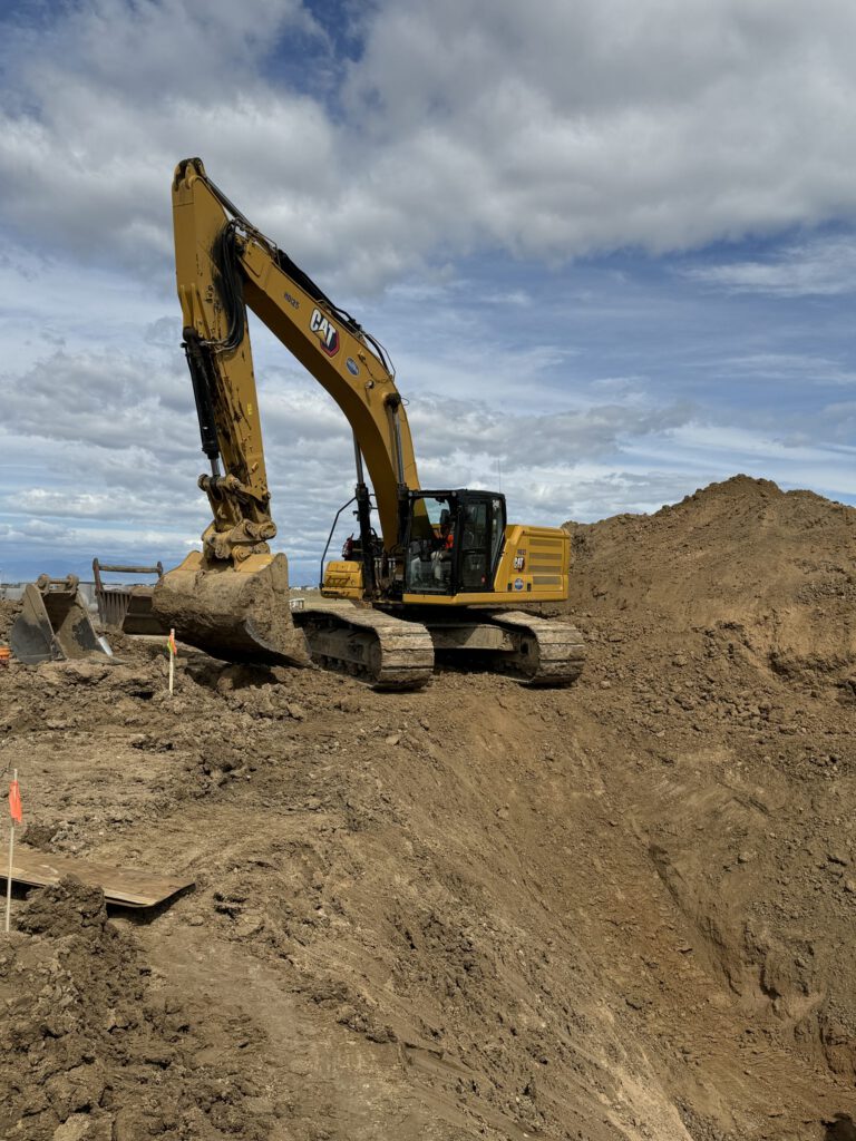 HEI Civil Caterpillar excavator